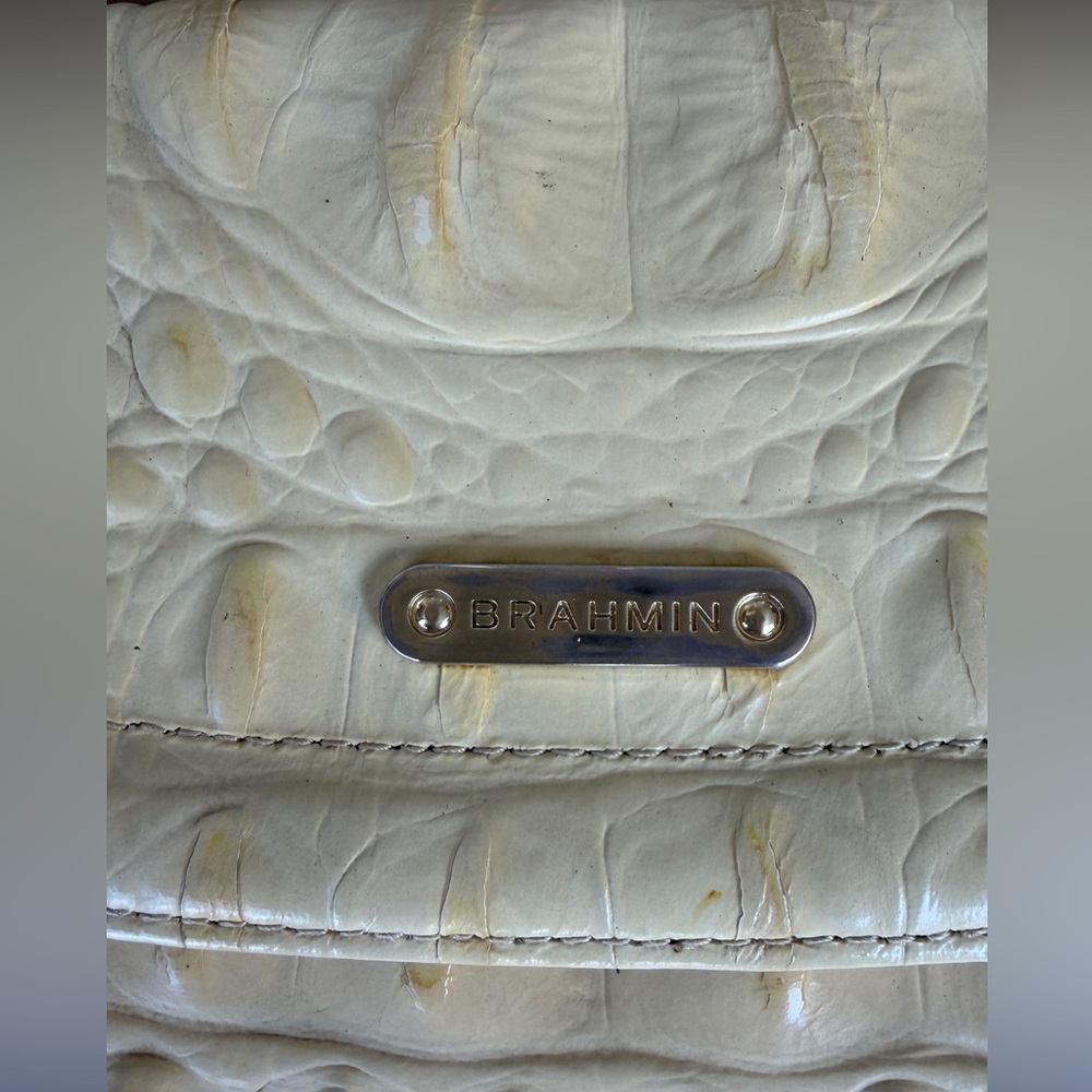 Brahmin Trifold Wallet - Picture 10 of 10